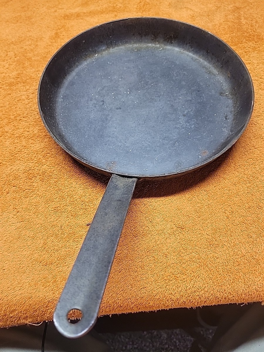W•Vintage Retro Western Cowboy Cookware Iron Frying Pan Skillet 10