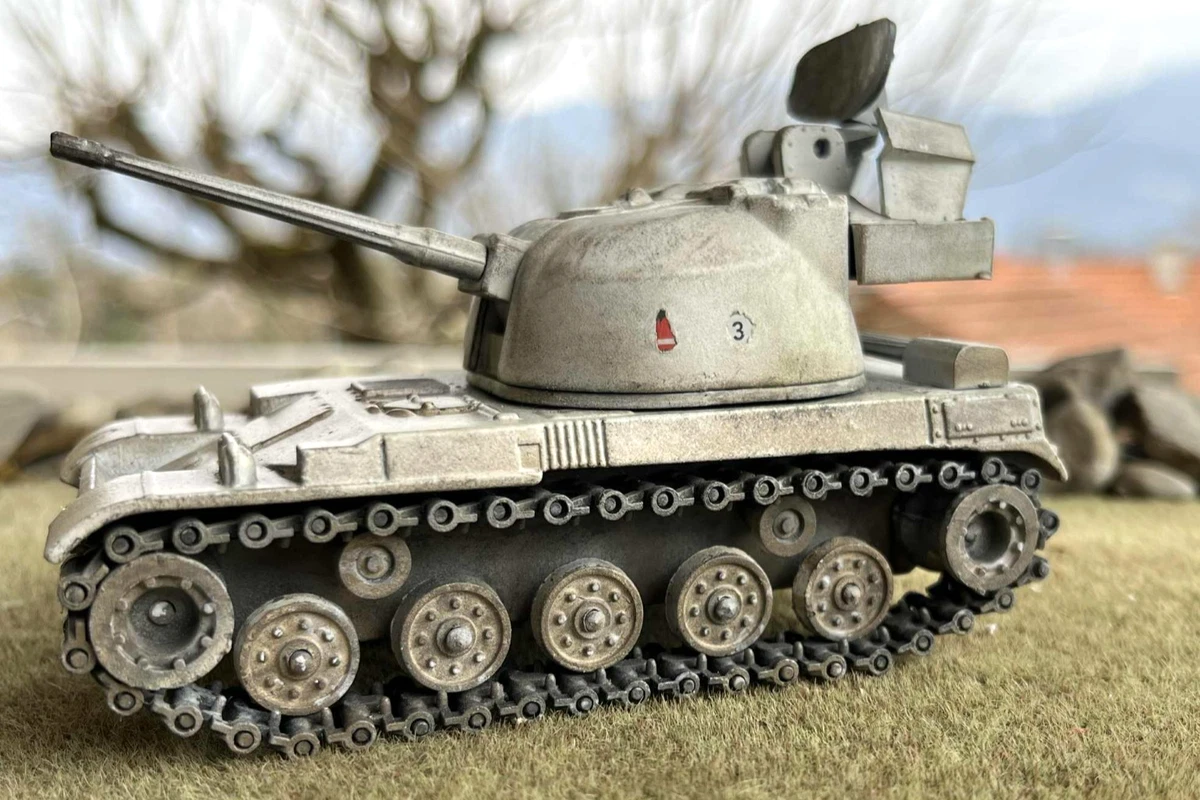 Miniature Solido Militaire N°249, Char AMX Bitube Anti-aérien, échelle 1/50, état Parfait