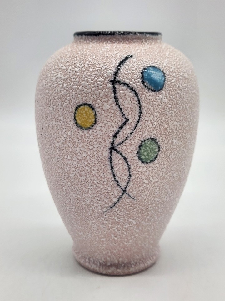Japanese pink lava-glazed abstract vase from the 50s/60s — small, affordable, and utterly charming with that bubbly volcanic texture.