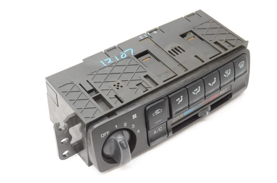 1996-1996 Nissan 240sx Heat and AC Temperature Control  - Image 2 of 4