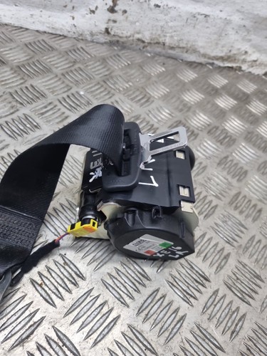 Jaguar Xe X760 2015-2023 Seat Belt - Passenger Rear - Picture 3 of 12