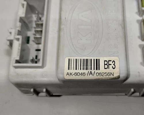 911713E920 Porta Fusibili per KIA SORENTO (BL) * 2005 98646 - Foto 2 di 10