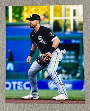 CHICAGO WHITE SOX- DANNY MENDICK AUTOGRAPH 8x10 ACTION PHOTO #3