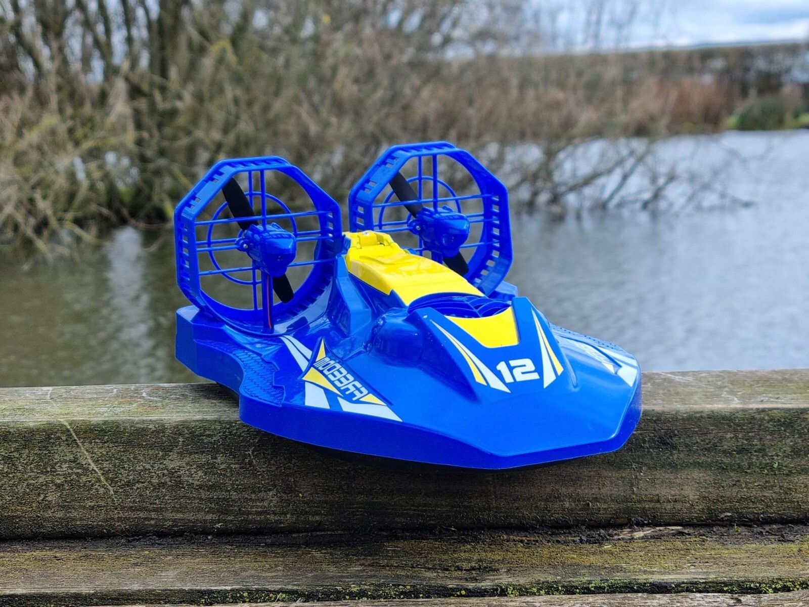 RC Hovercraft Toy Remote Control speed Boat Racing RTR Model 2.4ghz 4Ch