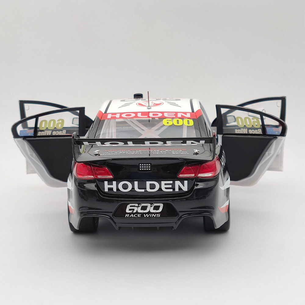 Holden VF Commodore Holden End of an Era Special Edition Designed By Peter Hughes – Riverina Model Cars Plus