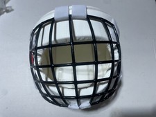 Elmetto sparring arti marziali Isami karate taglia small