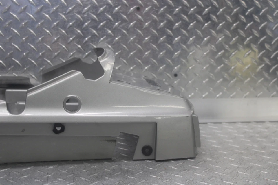 Kawasaki Concours 1000 ZG1000A 2002 carenado trasero 14024-1224-is Foto 3 de 4