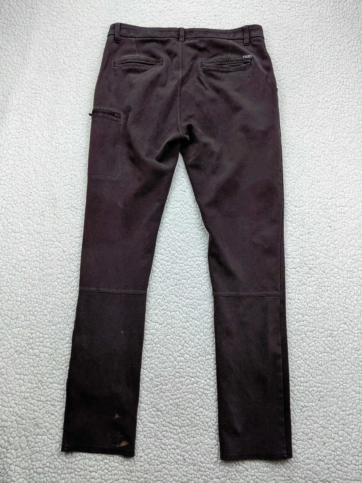 vuori flex mid rise dark wash zip pocket pants