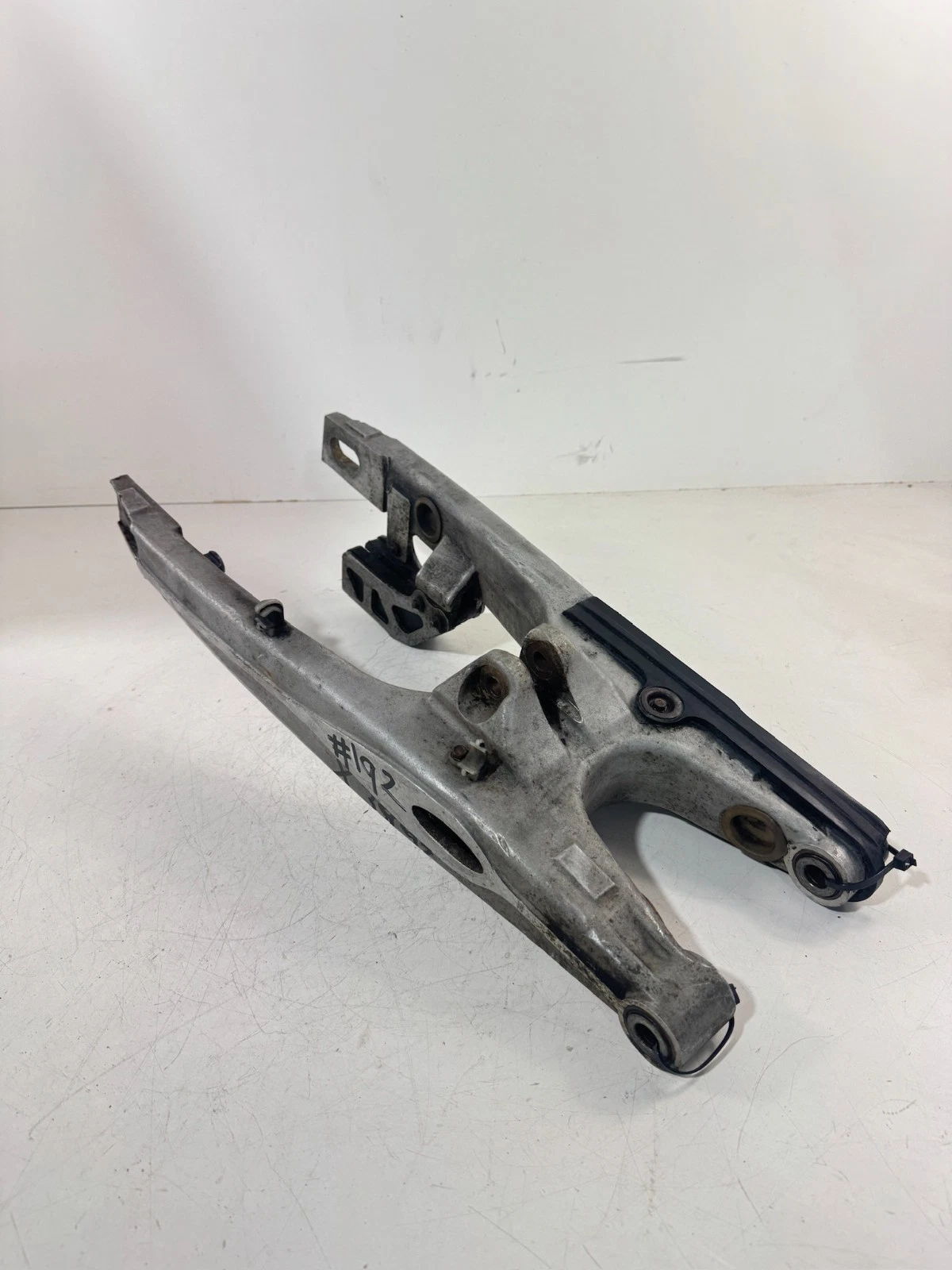 2010 KTM 85SX OEM SWINGARM 47004030144 #192