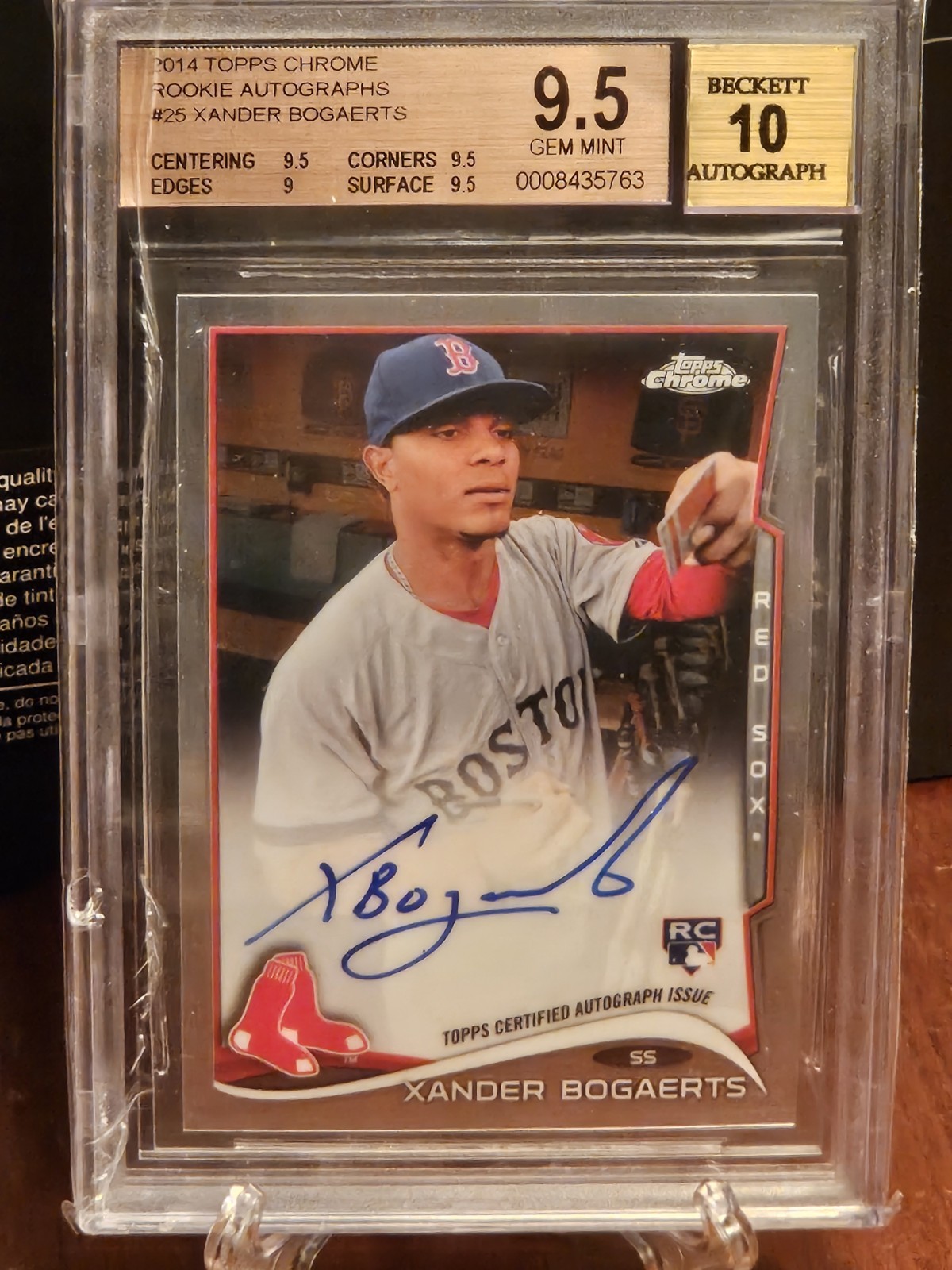 2014 Topps Chrome - Xander Bogaerts #25 Rookie Autograph. SSP
