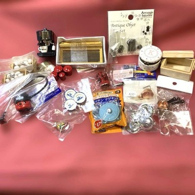 Miniature Dollhouse Kitchen Items Kettle Vacuum Cleaner Misc Accs Set Used