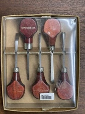 U J Ramelson No. 107 Wood Carving Tools 5pc Gouge Parting Chisel Made in USA