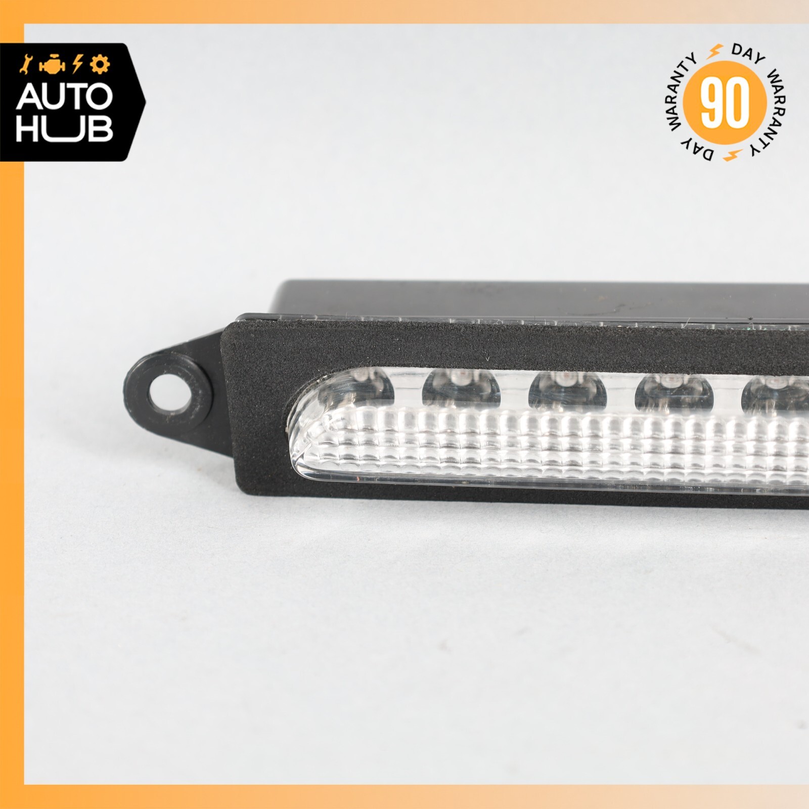 05-16 Aston Martin DB9 3rd Third Brake Stop Light Lamp 8D3313N408AC OEM 35k