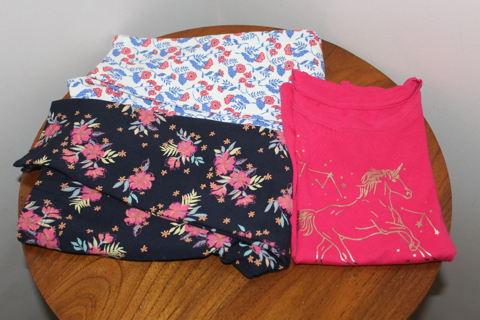 GAP KIDS GIRLS CLOTHING VARIETY 3-PIECE COMBO T-SHIRT LEGGINGS FLORAL SIZE S
Opens in a new window o