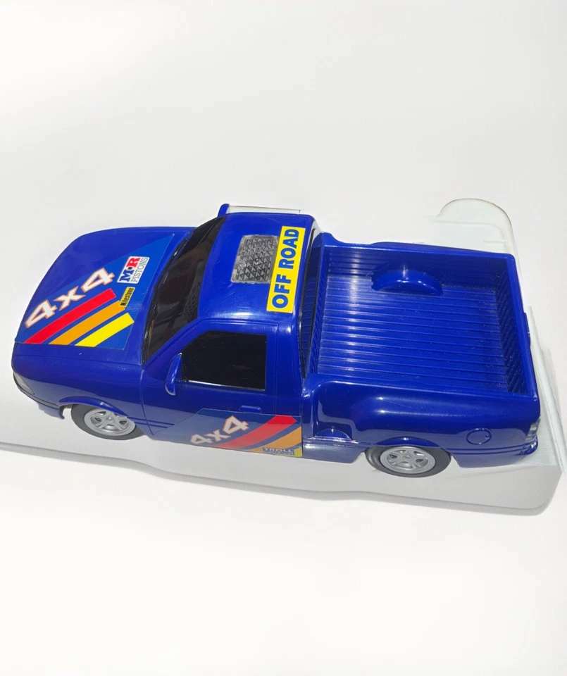 VNT 2003 RADIO SHACK OFF ROADER 4x4 Off Road Low Profile Blue Truck 8” Untested - Image 2 of 4