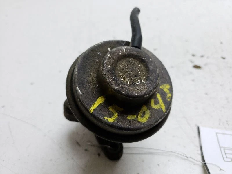Nissan Altima 1996 válvula EGR OEM 14710-4E801 Foto 4 de 4