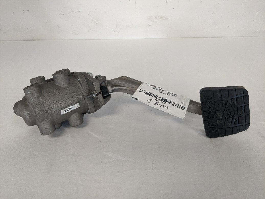 Western Star Foot Brake Pedal w/ Muffler Valve Assembly - P/N BW 
