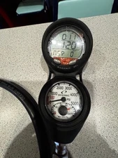 Oceanic SWIV Scuba Diving Submersible Pressure Gauge SPG Console and Depth Gauge
