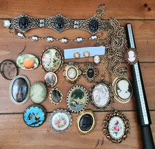 Lot Of 21 Vintage Cameo 15 Brooches 2 Pendants 2 Bracelets 1 Ring 1 Earring  Set