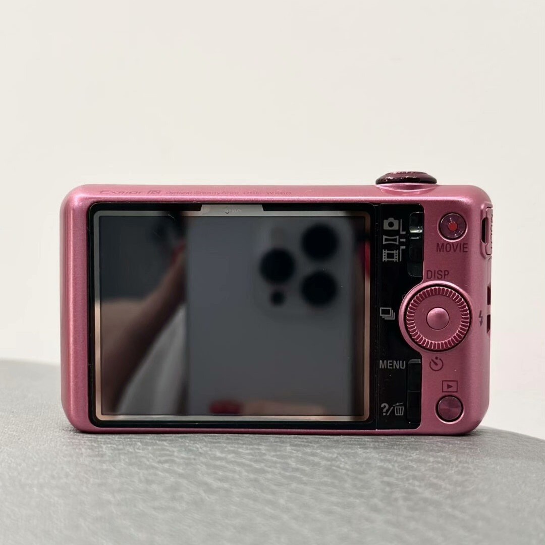 Sony Cyber Shot DSC-WX60 Digital Camera 16.2 MP 8x Optical Zoom