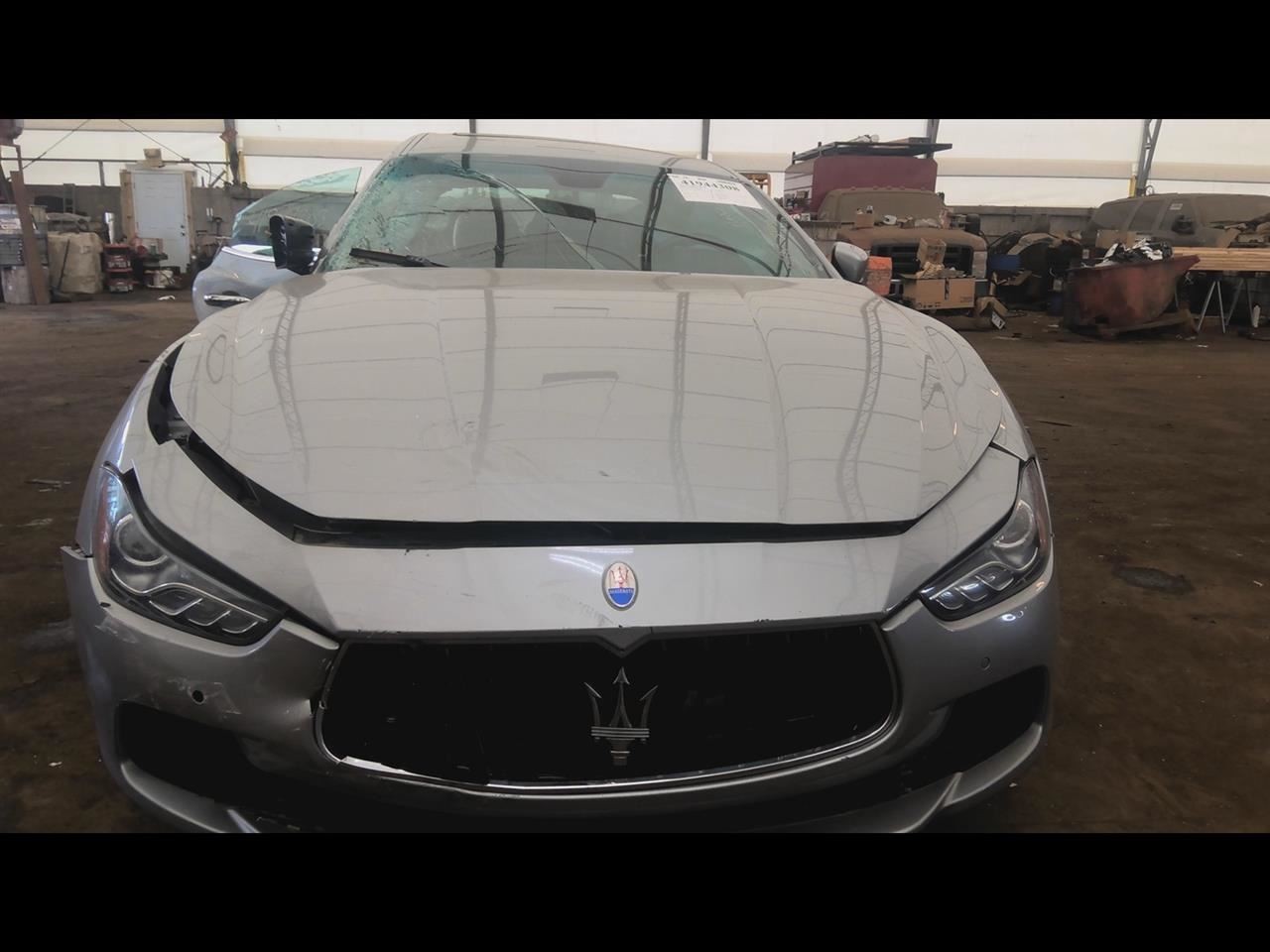 Maserati Ghibli 2015 Side mirror P/N 6702071
