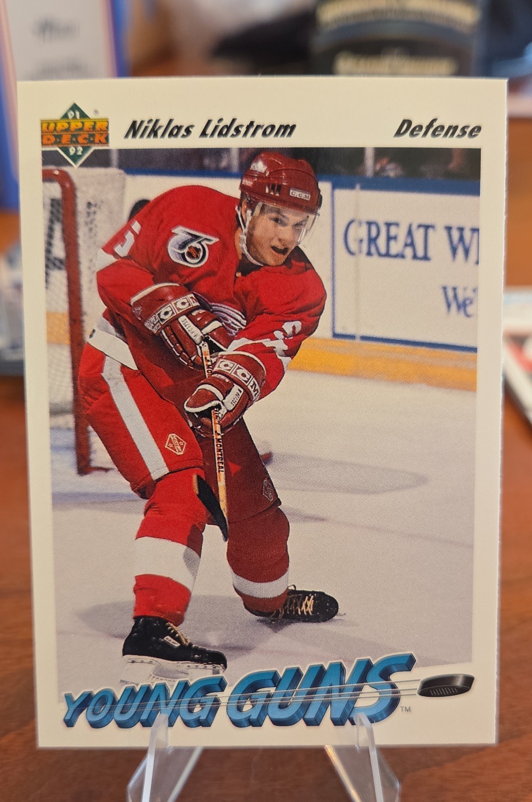 1991-92 Upper Deck - Young Guns Nicklas Lidstrom #587 (RC)