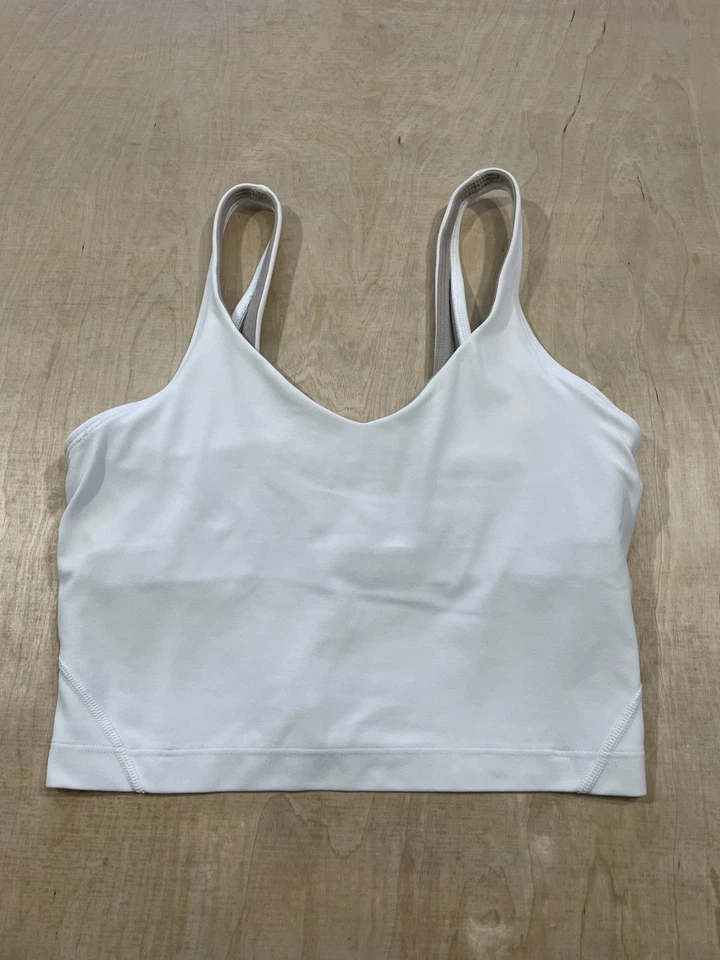 Camiseta sin mangas Lululemon para mujer talla 4 blanca Wunder Train sujetador incorporado con tiras para correr Foto 2 de 4