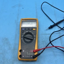 Fluke 179 True RMS Multimeter w/Leads No Case Used