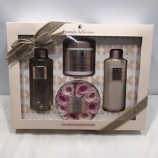 Wendy Bellissimo 4 Piece Rejuvenating Bath Set, NEW SEALED