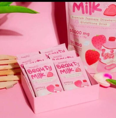 Dear Face Beauty Milk Japanese Collagen STRAWBERRY Drink, 10 Sachets X 18g 