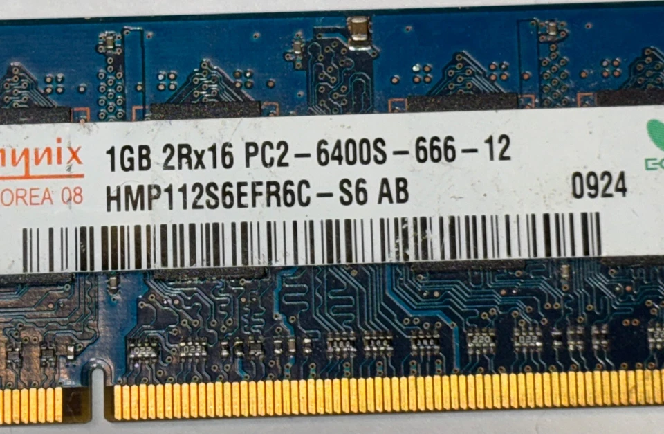 1GB Hynix DDR2 RAM PC2-6400S-666-12 800MHz CL6 2Rx16 SO-DIMM HMP112S6EFR6C-S6 AB - Image 2 of 2