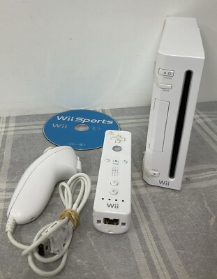 Nintendo Wii Konsole weiß mit Wii Sport - Boxen Golf Bowling Tennis