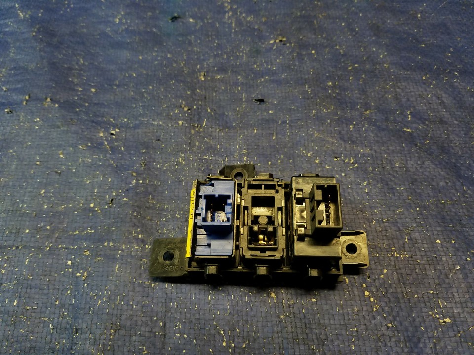 INFINITI G35 G37 M35 Q60 VDC OFF TRACTION TRUNK RELEASE CONTROL SWITCH