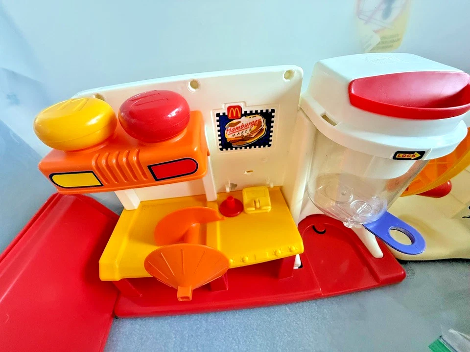 De colección 1993 McDonald’s Happy Meal Magic Snack Maker Set Mattel - Fuente de bebida Foto 2 de 4