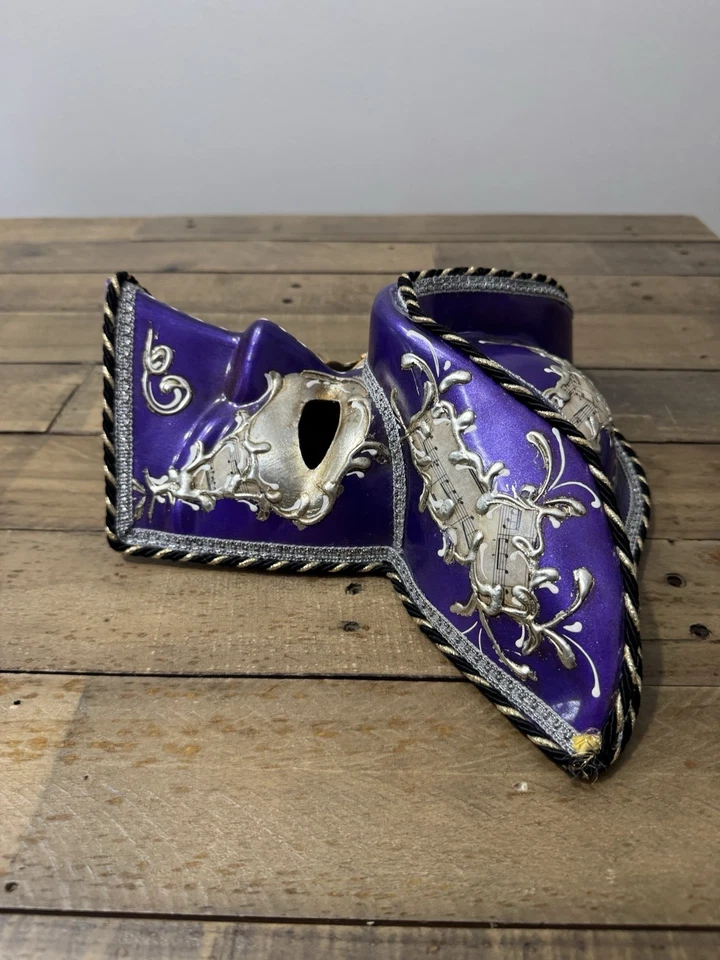 Máscara púrpura pintada a mano Maschera Del Galeone tamaño completo hecha en Italia Venecia Foto 4 de 4