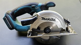 Makita DSS501Z sega circolare manuale a batteria (solo)