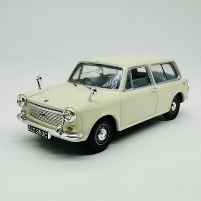 Vanguards 1:43 Scale Austin Morris 1100 1800 Diecast Car Model In Cream / White