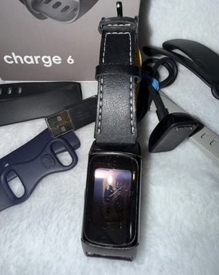 Fitbit Charge 6 Smartwatch with GPS - Black