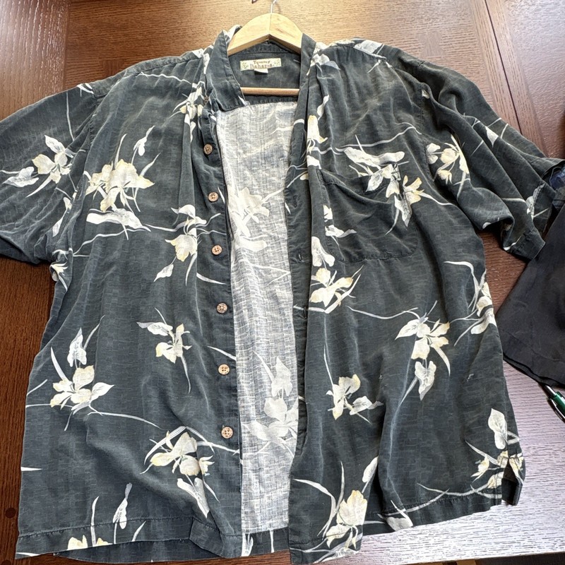 Tommy Bahama Men's Silk Black/White Tropical Floral Short Sleeve Button-Up XL