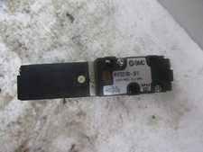 SMC NVFS2100-5FZ PNEUMATIC SOLENOID VALVE, USED