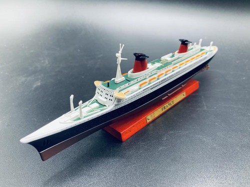 1/1250 France cruise ship model - Picture 8 of 14