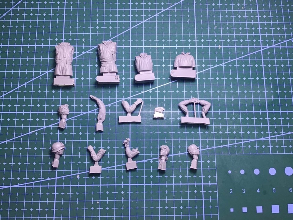 1/35 Scale Resin Model Kit - US Tank Crew (4 Figures) Unassembled & Unpainted