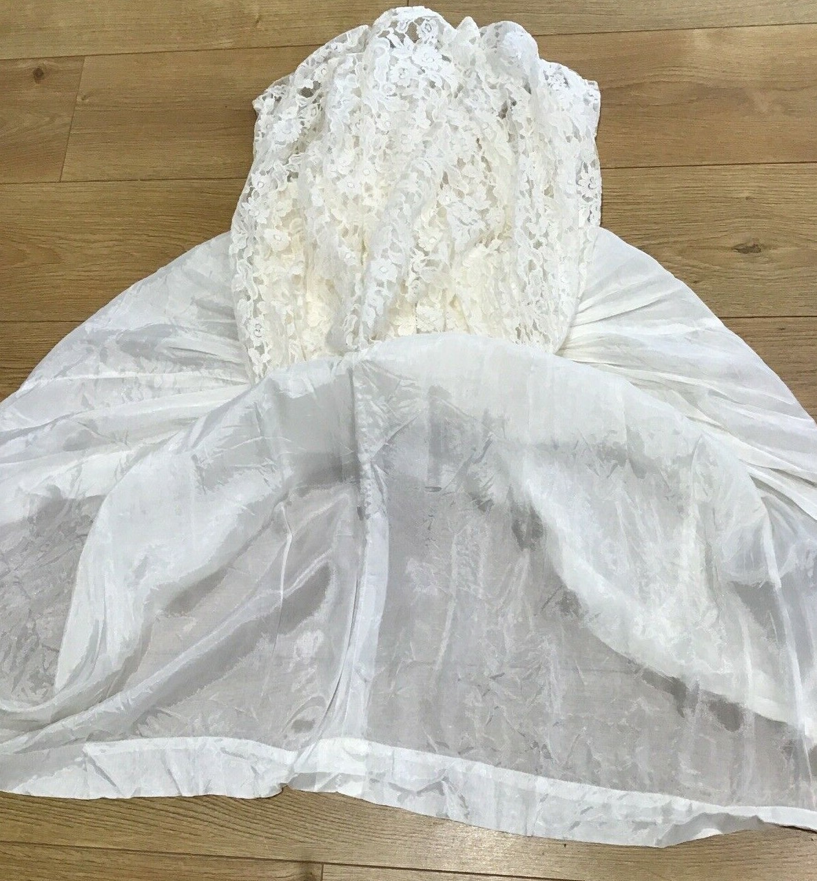 Vintage 1950's Ivory Wedding/Cocktail Dress 17.5" armpit to armpit approximately 7