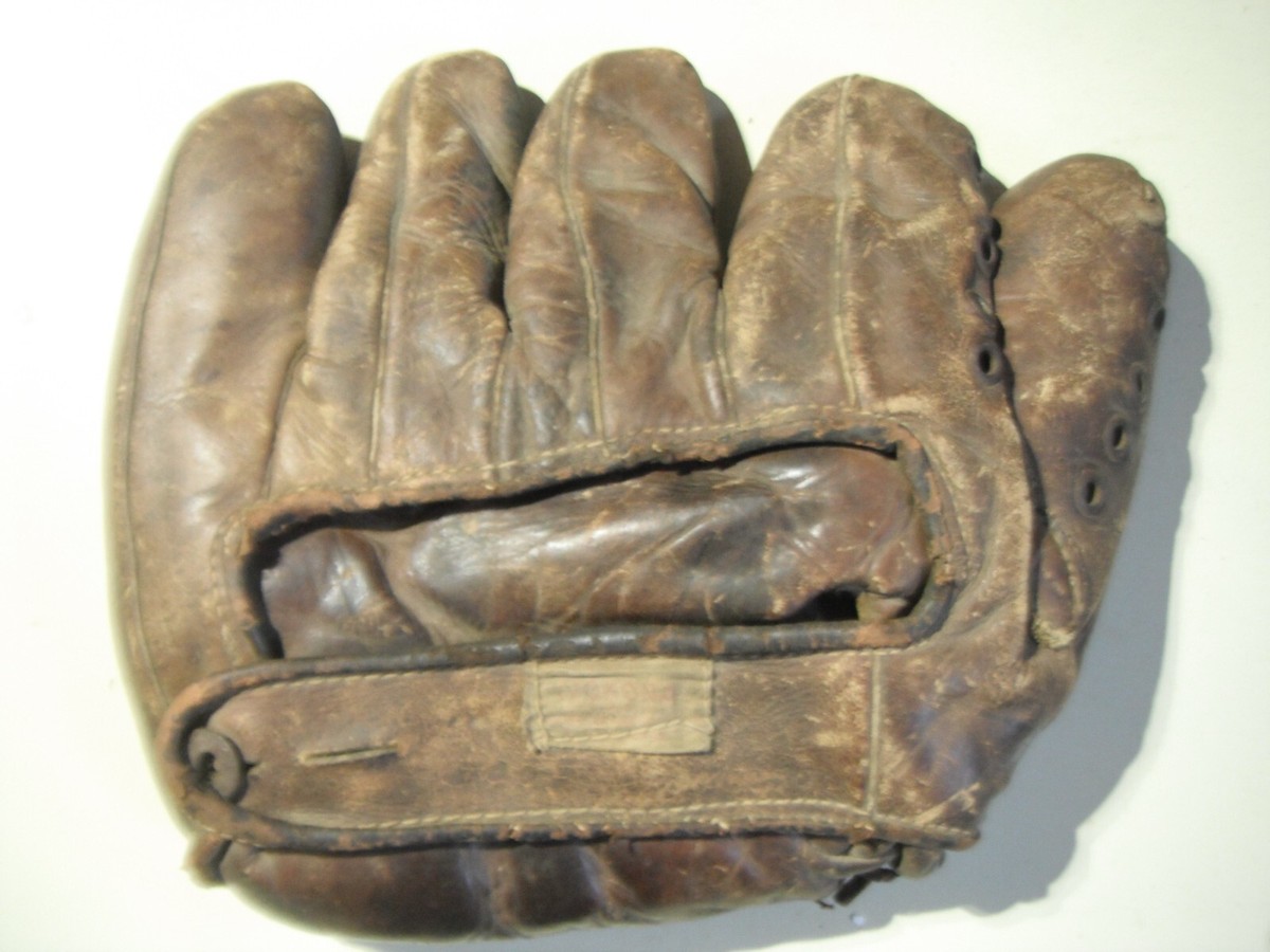 1940S Nokona fielder's Glove for right-handed baseball player