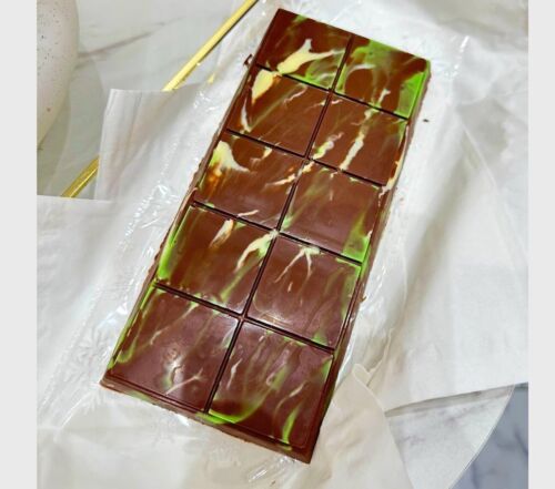 Dubai Chocolate Pistachio Kunafa Bar Viral 300 grams - Picture 2 of 3