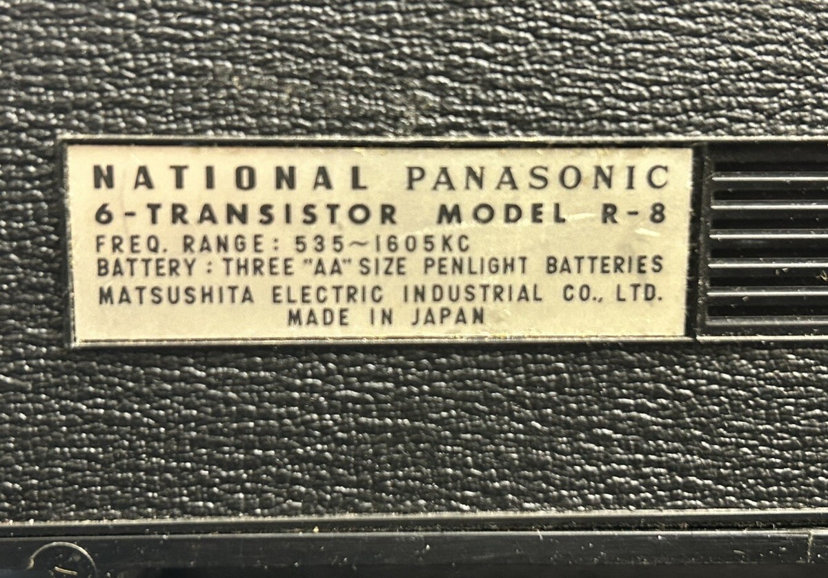National Panasonic 6 Transistor Tabletop Radio Model R-8