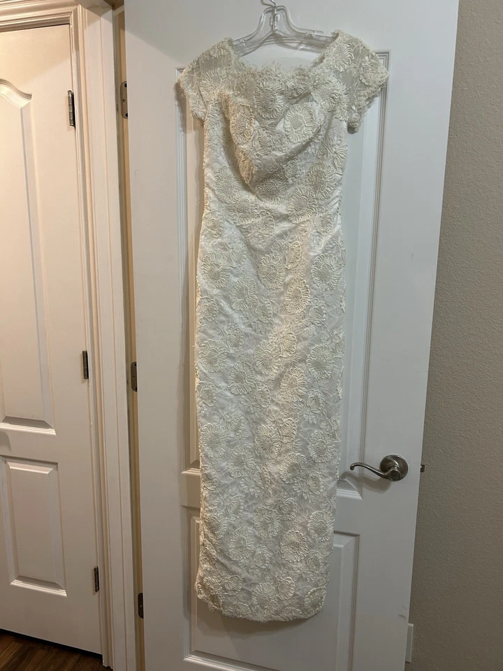 Vestido de novia vintage con cuentas Mon Cheri Foto 2 de 4