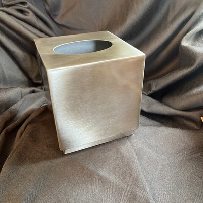 Bed Bath & Beyond Camelot Design Square Metal Tissue Box Cover - Brushed Silver