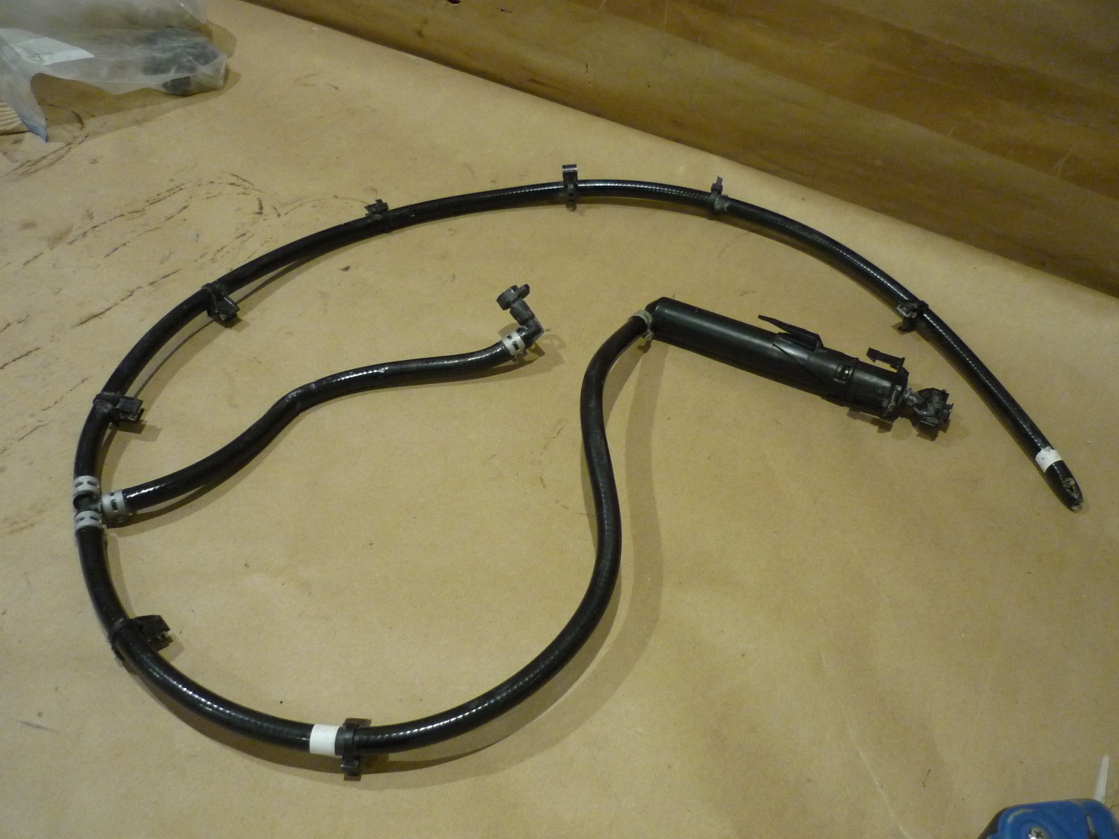 Ferrari 458 - Headlight Washer Hose With RH Nozzle -P/N 82534900