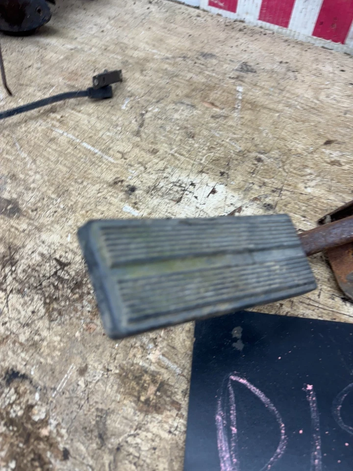 1980 1988 1990 1991 Ford f150 f250 f350 Gas Throttle Pedal Peddle Oem BRACKET 91 - Image 2 of 4